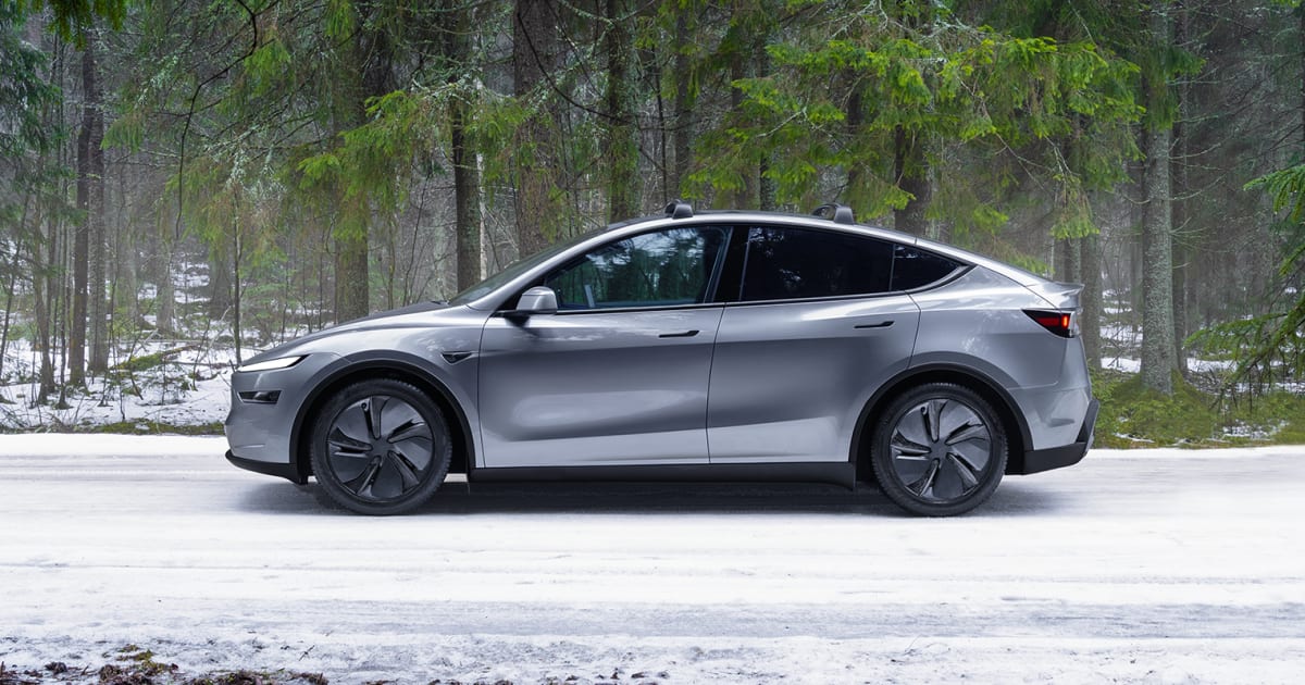 holiday-celebration-at-tesla-seattle-university-village-tesla-events